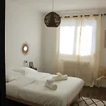 Apartamento T2 60m2, Centre Ville, Parking Gratuit, Terrasse, Proche Tram, A Seulement 15mn Des Plages Montpellier