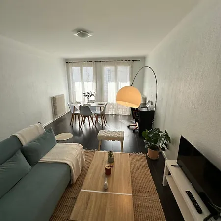 T2 60m2, Centre Ville, Parking Gratuit, Terrasse, Proche Tram, A Seulement 15mn Des Plages Διαμέρισμα *