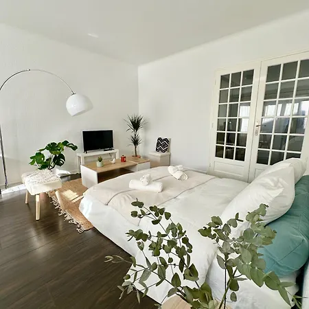 T2 60m2, Centre Ville, Parking Gratuit, Terrasse, Proche Tram, à Seulement 15mn Des Plages