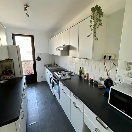 Апартаменты T2 60m2, Centre Ville, Parking Gratuit, Terrasse, Proche Tram, A Seulement 15mn Des Plages *