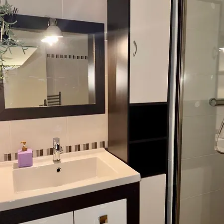 T2 60m2, Centre Ville, Parking Gratuit, Terrasse, Proche Tram, à Seulement 15mn Des Plages Appartement *