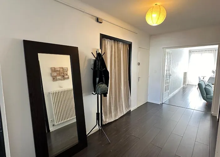 T2 60m2, Centre Ville, Parking Gratuit, Terrasse, Proche Tram, à Seulement 15mn Des Plages Apartamento *