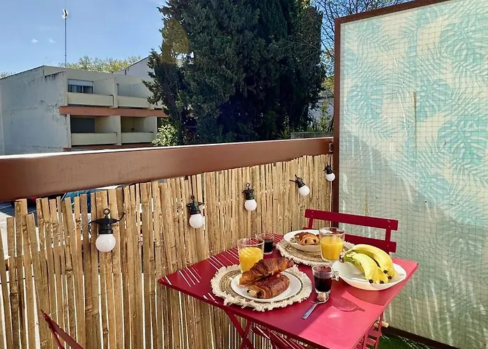Διαμέρισμα T2 60m2, Centre Ville, Parking Gratuit, Terrasse, Proche Tram, A Seulement 15mn Des Plages Μονπελιέ